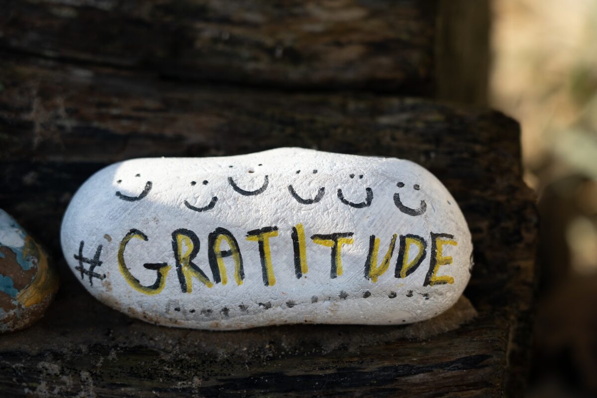 silence your inner critic with gratitude